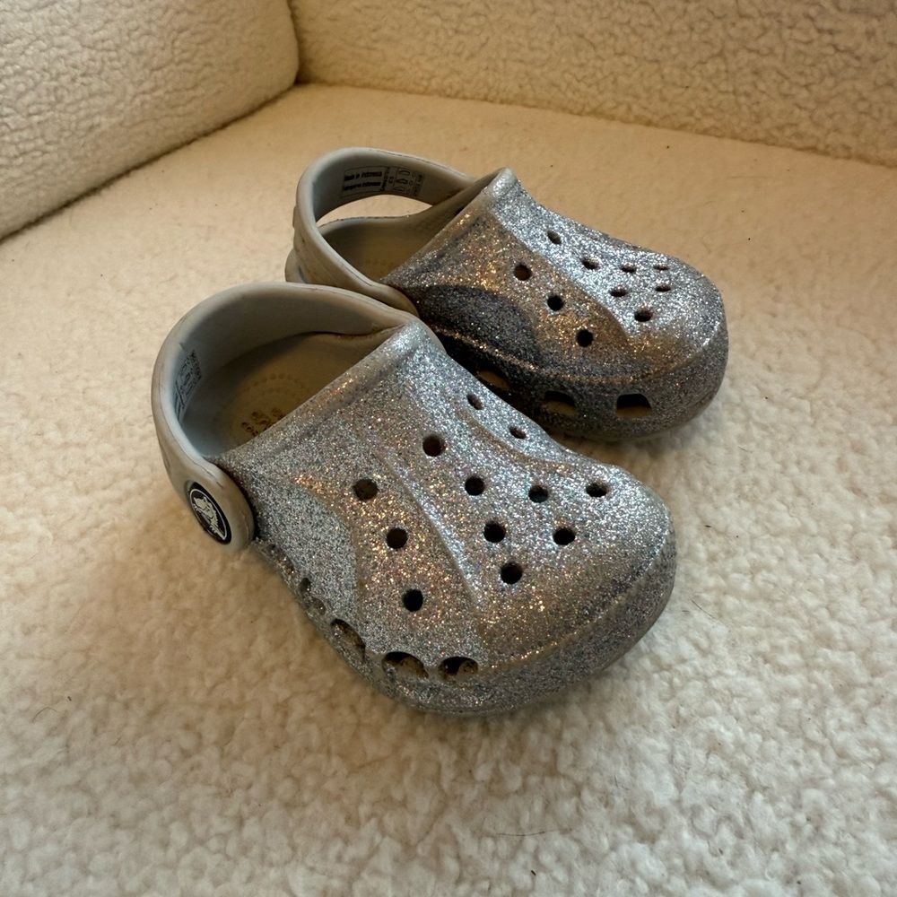 CROCS Silver Glitter Crocs Shoes Toddler Girls sz 5